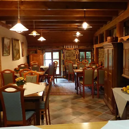 Binsbacher Hof Wecklein 招待所 3*