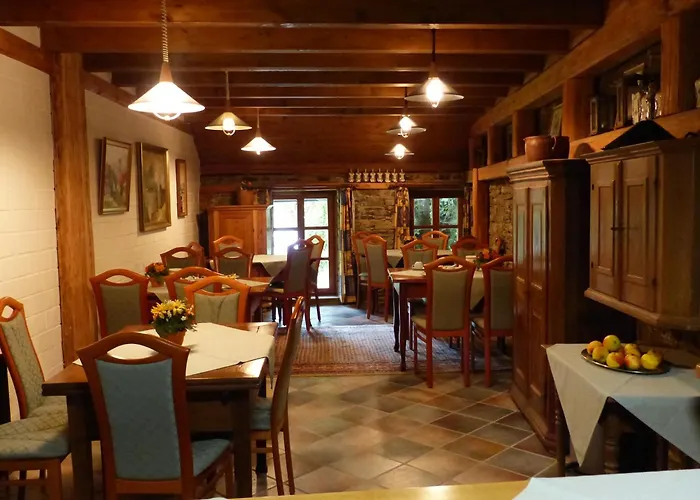 Binsbacher Hof Wecklein Konukevi *